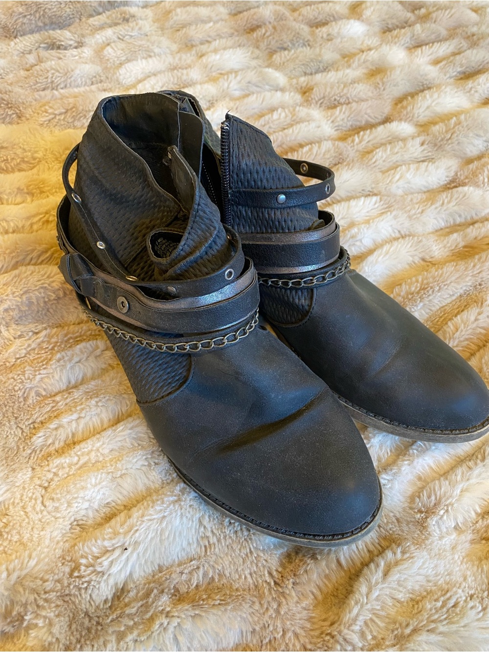 Black Boots with chains